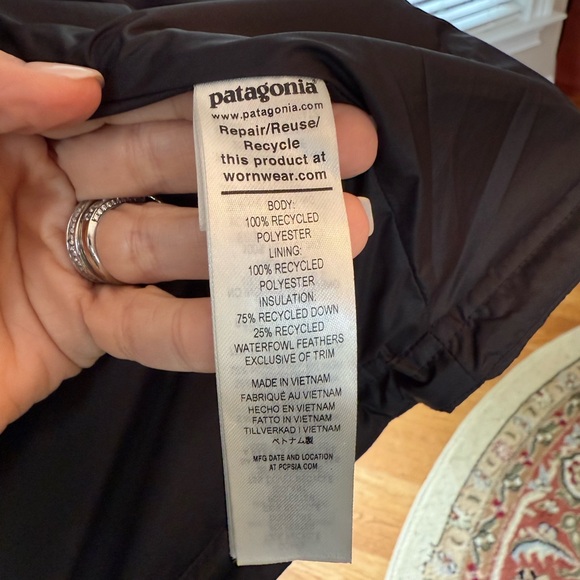 Patagonia Black Down With It Parka - Picture 6 of 8
